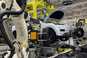 汽車制造業(yè)迎大變革！人形機(jī)器人正在造你的下一輛車