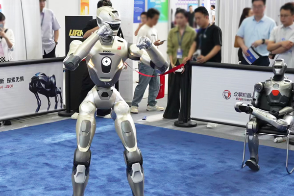 小鵬汽車前副總裁加入眾擎機器人 出任首席技術官