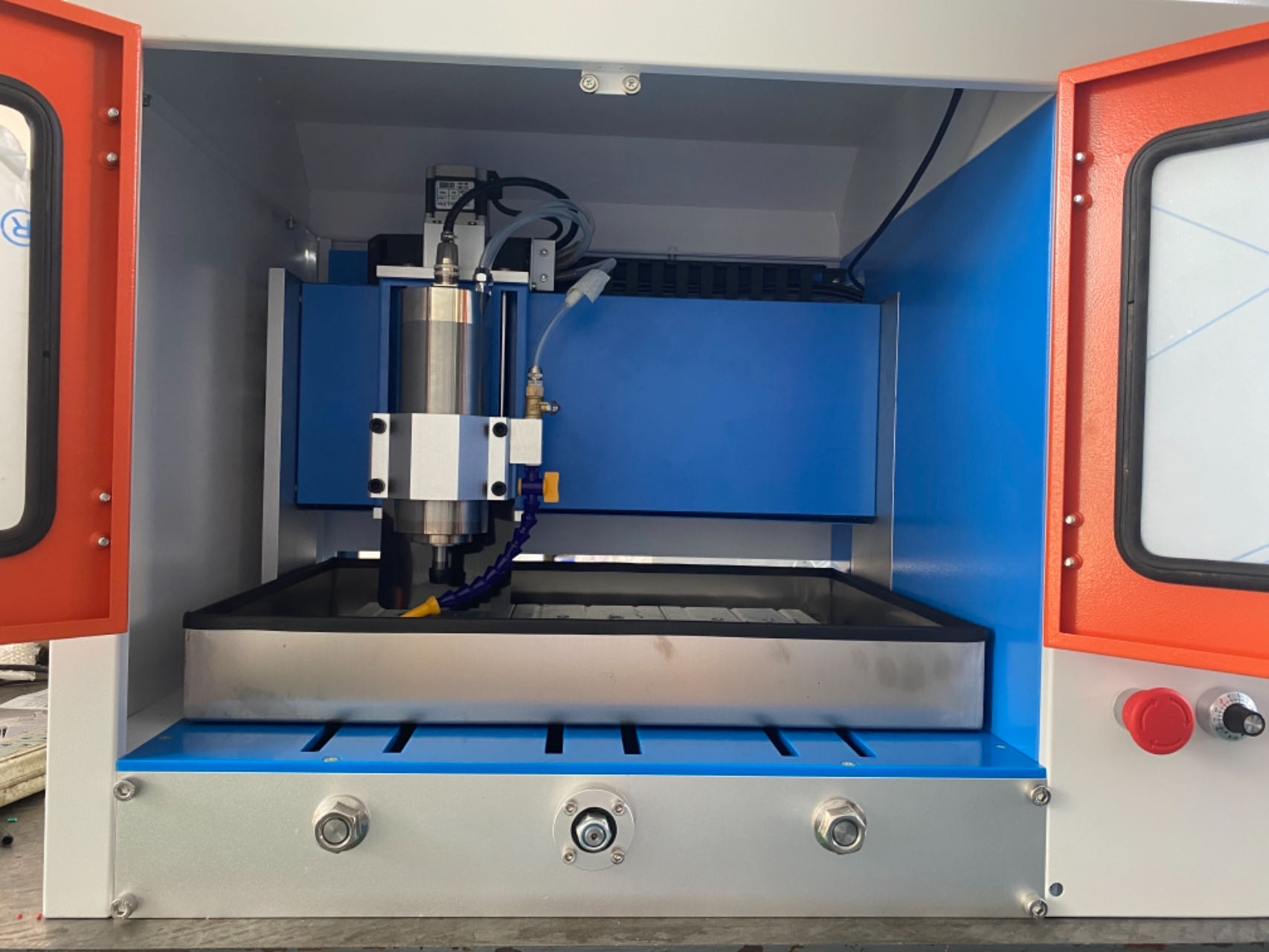 北京中燕恒成能源有限公司采購我司數控萬能制樣機